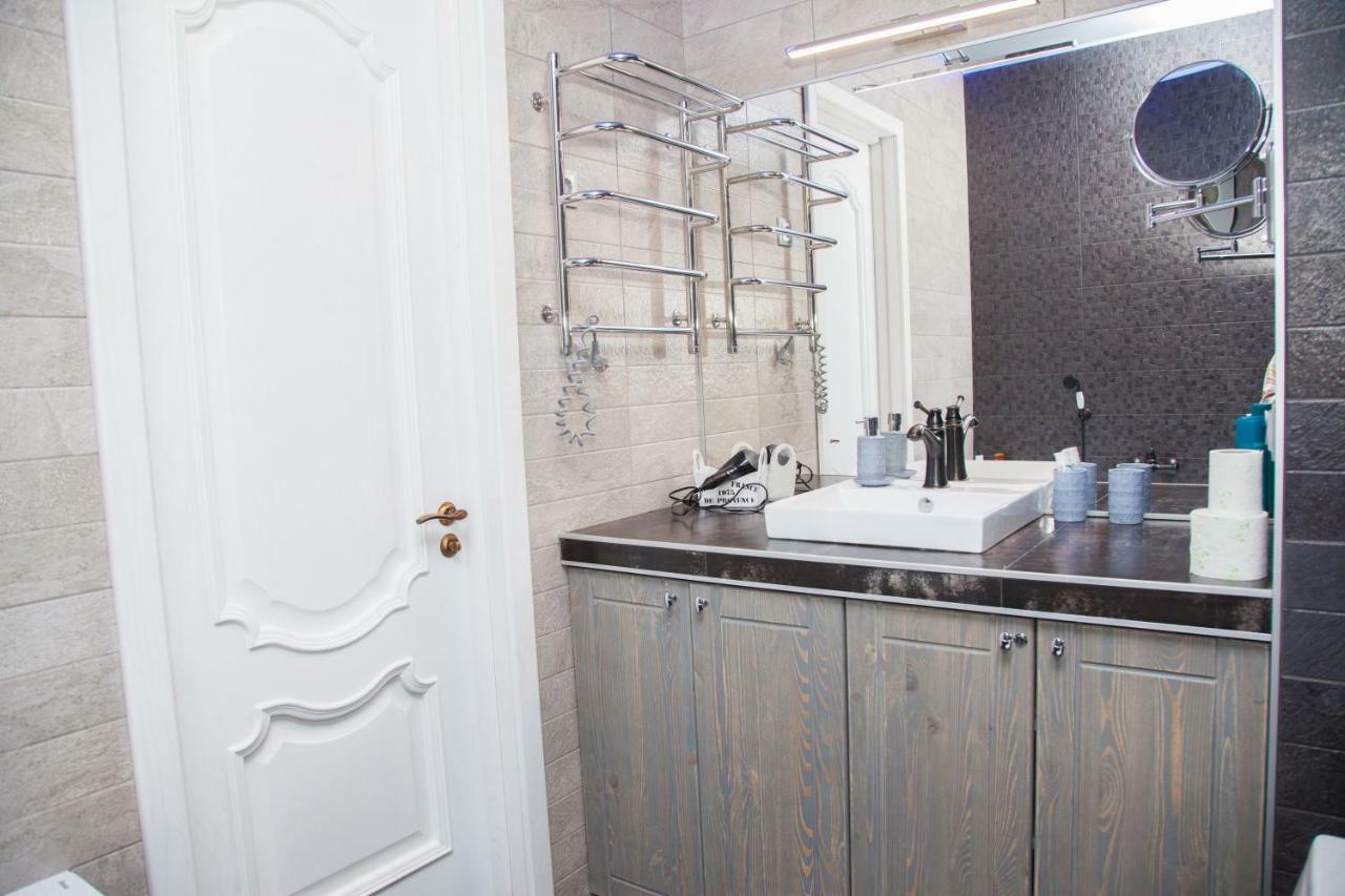Vip Apartment On Lobanovskogo 19 Street Zaporizhia Ngoại thất bức ảnh